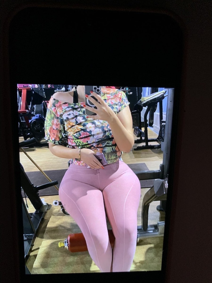 hemoqp2's tweet photo. قلتلك لا تغلط عندي لاني راح افضحك يا ديوث 
القحـ بة اخته 🐽😵‍💫

ترى اللي بغلط عندي ما راح استره https://t.co/UZvVKKPfoz