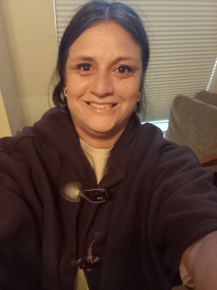RachelK77435897's tweet photo. This is me on vacation for my dad's birthday dinner in Albuquerque New Mexico https://t.co/ZLrYhYtAAB