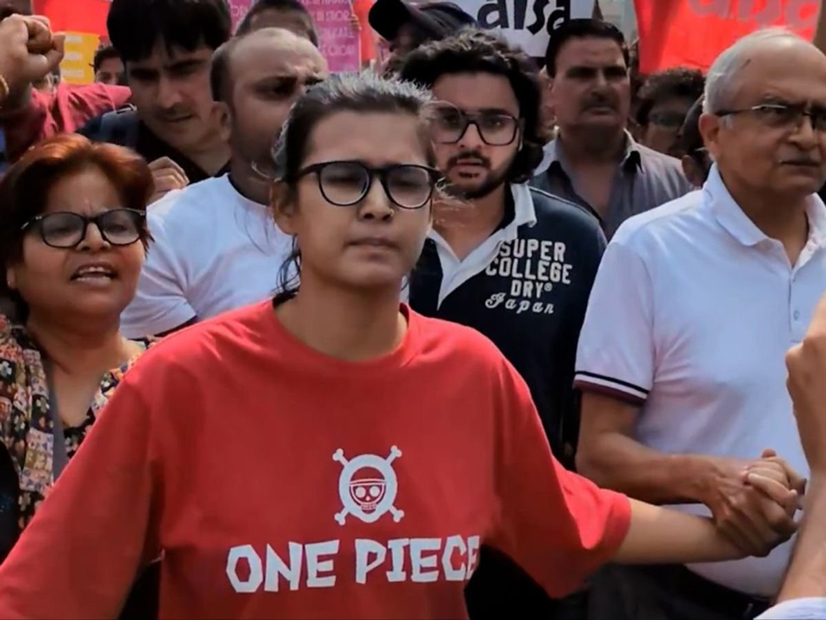 Unfltrd247's tweet photo. The same symbol reportedly appeared in protests across Peru, Morocco, Bulgaria, Timor-Leste, and the US in 2025.

Coincidence or coordinated effort? Indians must question, verify the evidence, and stay alert to foreign interference 🇮🇳 https://t.co/m7plkzlHAf