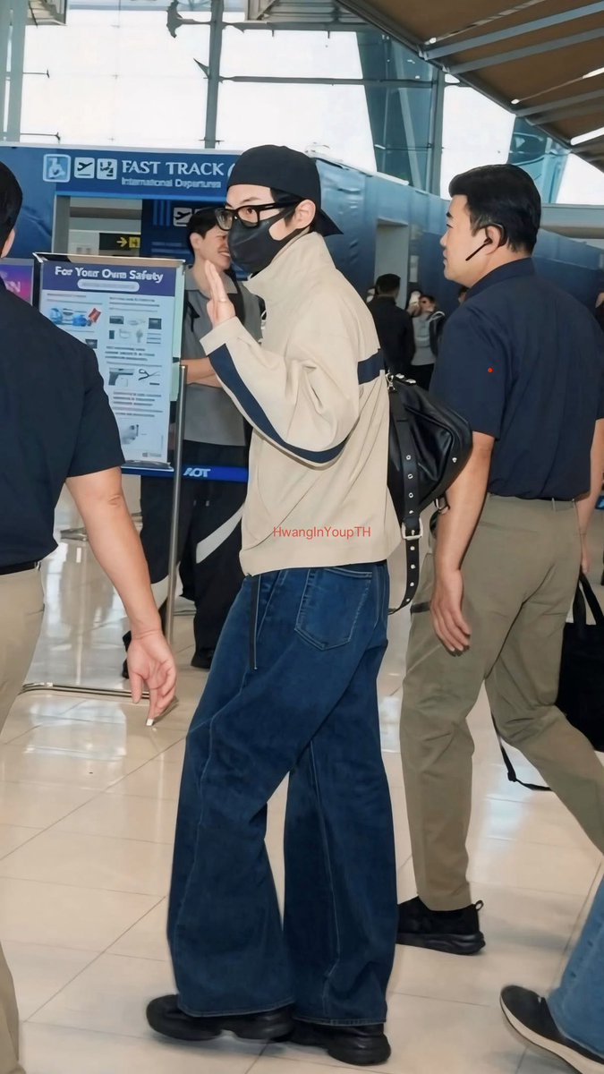HwangInYoupTH tweet picture