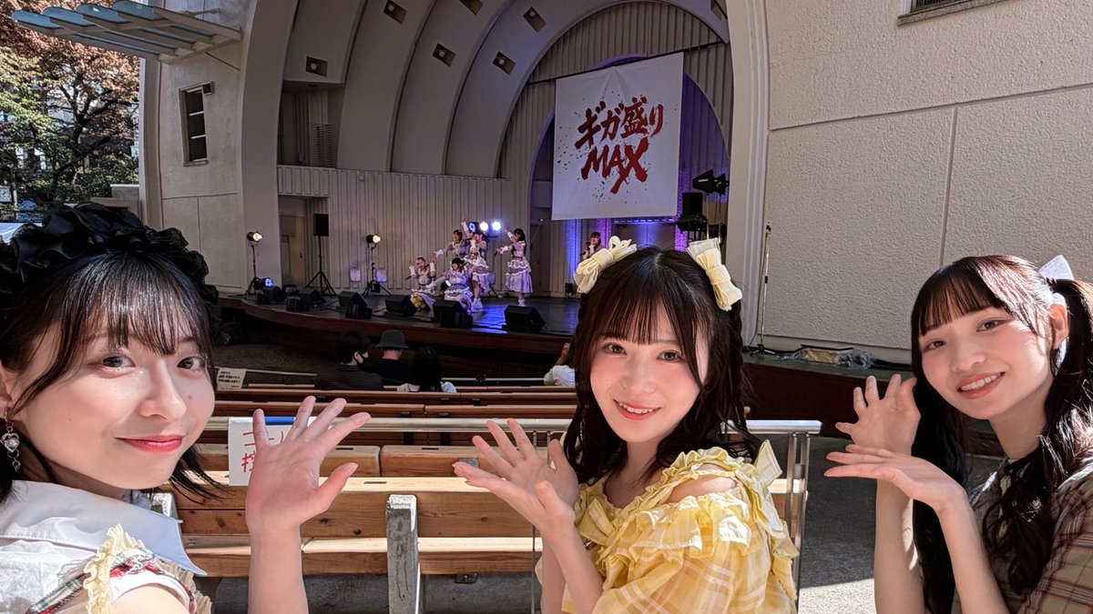 lumi_a_x's tweet photo. 「ギガ盛りMAX＠上野公園水上音楽堂」
ご来場の皆様、ありがとうございました❕

久しぶりの4人ライブ、
楽しんでいただけましたか？？💙❤️💛💚

明日は昼に定期ライブ(ハロウィンパーティー🎃)
夜は櫻井桃羽BIRTHDAY LIVE🎂と
盛りだくさんになっております✨️

お待ちしております💎

⬇️NEXT 明日

① 〜あなたのために輝きたい〜vol.4 ハロウィン🎃パーティー
📍GT LIVE TOKYO
⏰開場12:30/開演13:00
📸終演後

② Momoha Sakurai 27th Birthday Event
📍GT LIVE TOKYO
⏰開場18:30/開演🎤18:00
📸終演後