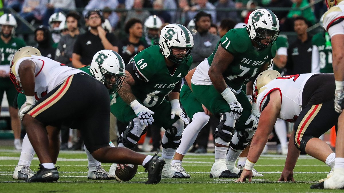 Rock_Athletics's tweet photo. FB: No. 8 Slippery Rock set a program record with 458 rushing yards and put up 723 yards of total offense in a 59-14 win over Seton Hill Saturday night. Recap, stats, highlights, postgame reaction and photos at the link👇 

Recap🔗: https://t.co/dbadCoTq7j https://t.co/6bbqND8bBM