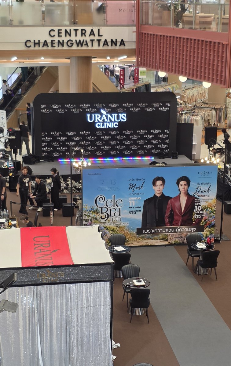 prncsspolly's tweet photo. ใครมาหาน้องม้าควันนี้....แปะเทปจองที่กระเบื้องแผ่นแรกเท่านั้น ได้แถวละ 3 คนนะคะ...แปะได้ถึง 11 โมง https://t.co/RWOqor4cBx