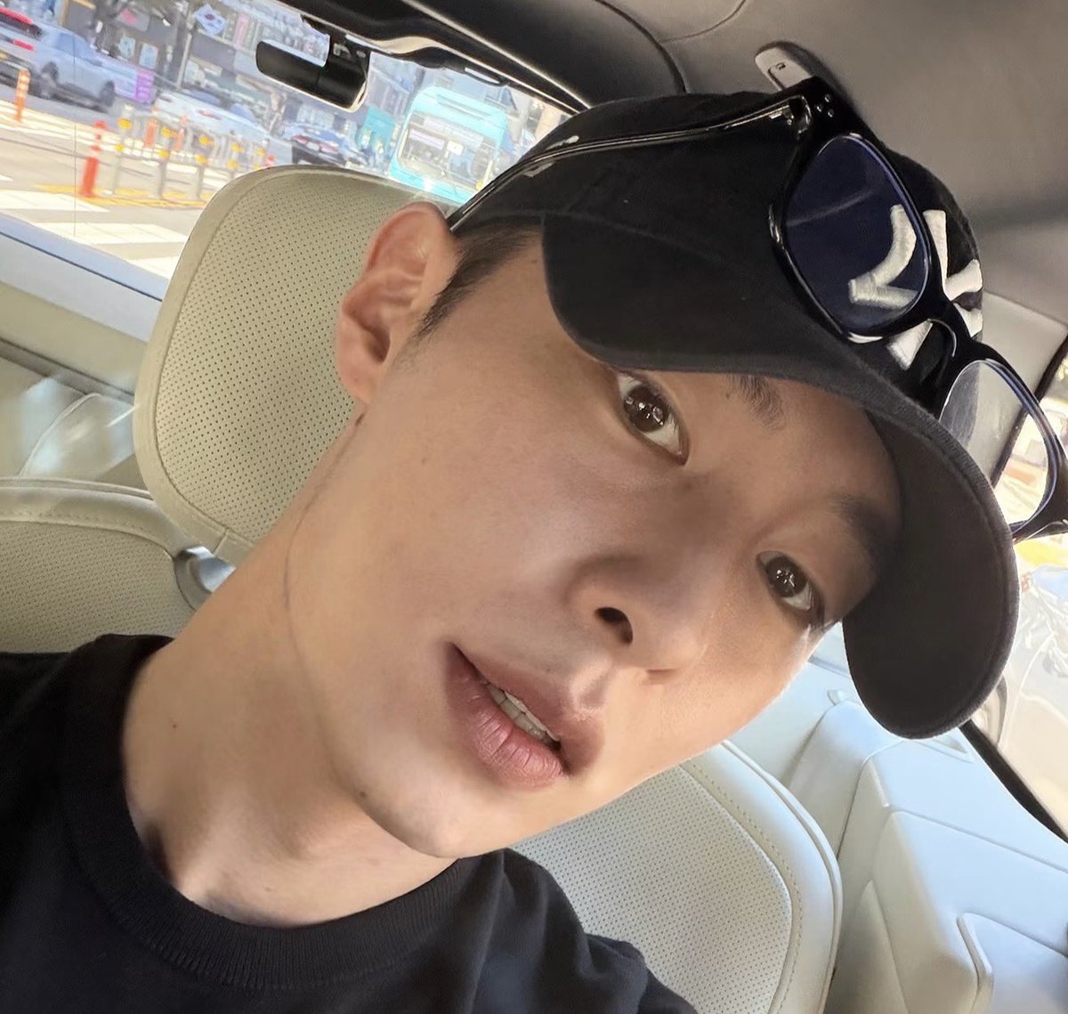 dolgolaeui's tweet photo. Lee Jae Wook #leejaewook #이재욱 #memoriesofthealhambra #searchwww #extraordinaryyou #whentheweatherisfine #dodosolsollalasol #alchemyofsouls #doctorontheedge #theimpossibleheir #dearhongrang #lastsummer You can also follow Jae Wook’s official IG account - jxxvvxxk https://t.co/8TPyeMJCGv
