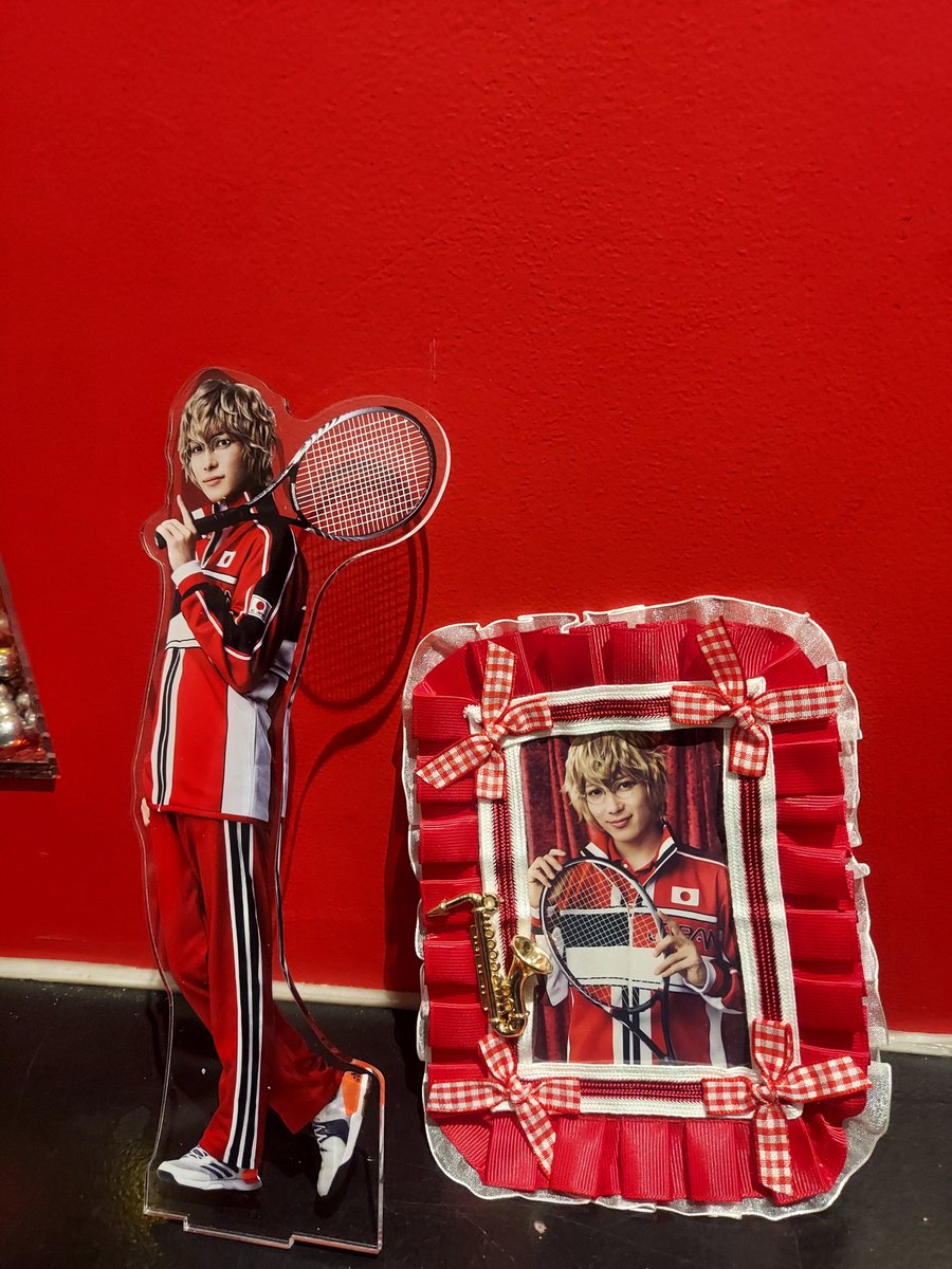 hate_on_myself's tweet photo. 新テニミュ東京初日とイープラデー行ってきました～楽しかった♡役者さん達のジャンプ力と打球音がどんどん重くなっていく迫力すごかった！
いりえくんめちゃめちゃ可愛かった～ https://t.co/DKaiEr7jNg