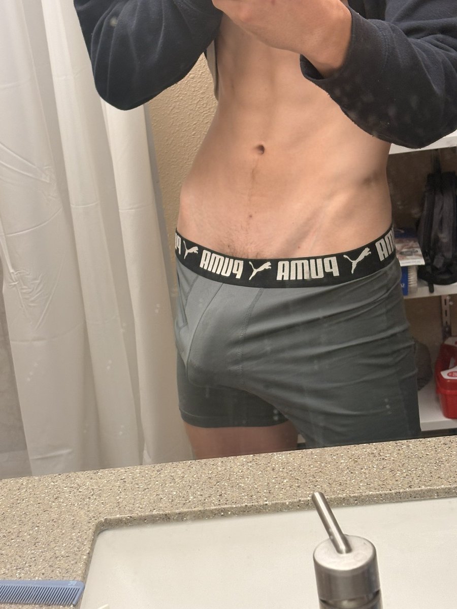 scale_living2's tweet photo. My Bwc needs to be drained rn 😖 #bigcock #bwc #hung #hard https://t.co/nzVEncmBIh