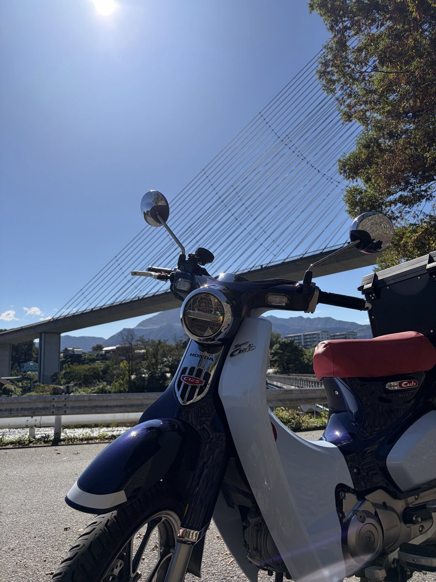c125tc's tweet photo. #AIなんかに負けない写真撮ろうぜ 
とある道の風景 https://t.co/dquQDSVfYy