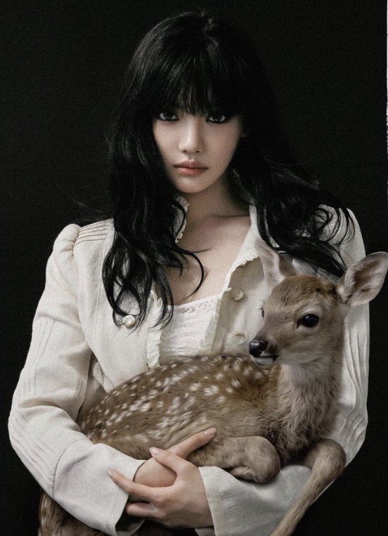 chaenglovesus's tweet photo. ningning with bangs. https://t.co/rnyeDSFApf