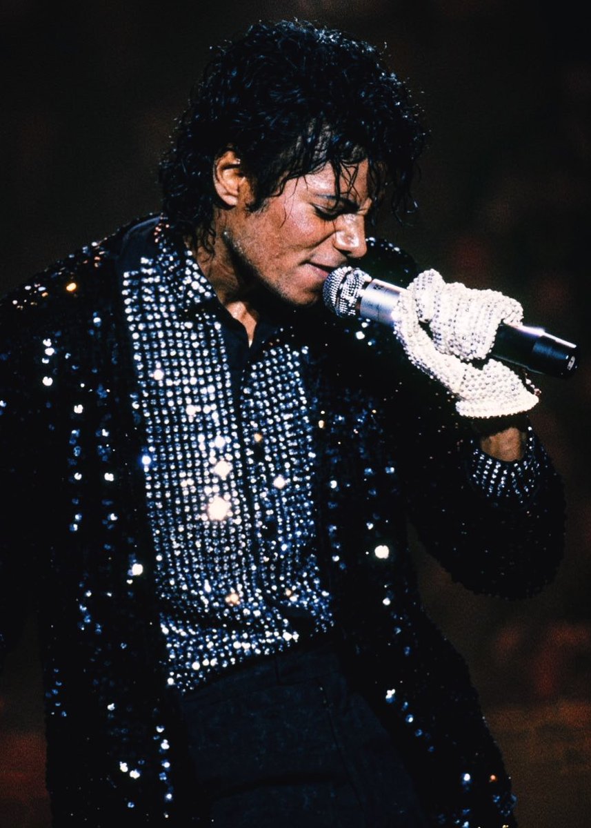 Andrey25_'s tweet photo. Michael Jackson in the iconic “Thriller” era, 1982/1984 ✨ https://t.co/7DEbVKydXE