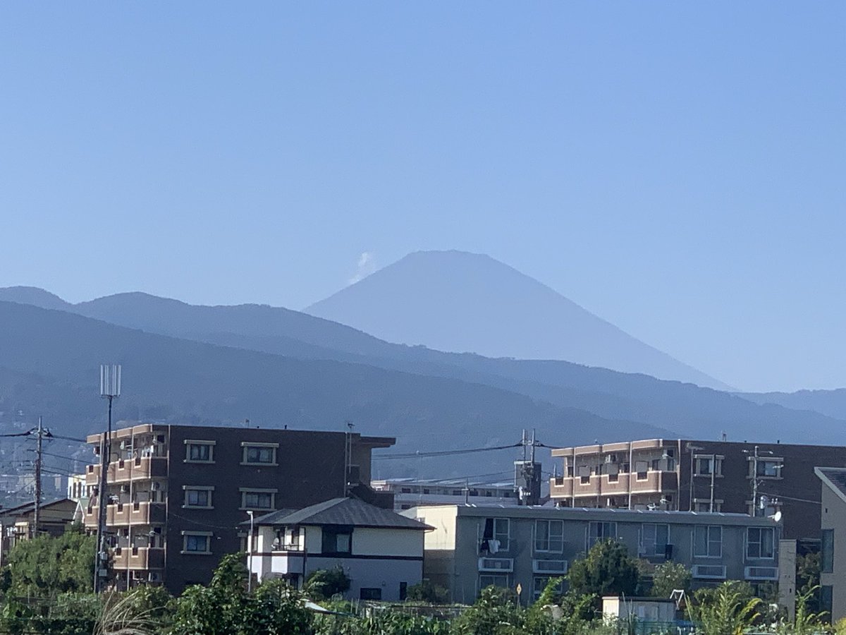 afrobatic098's tweet photo. もう2週間くらい経てば初冠雪するんだろうなぁ https://t.co/IugYmltBPV