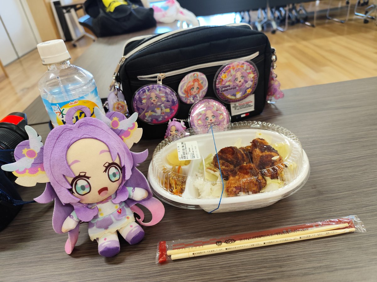 419Tcg's tweet photo. お昼ご飯
#石巻ストーンロール痛車fes https://t.co/R9UtiL1PqN