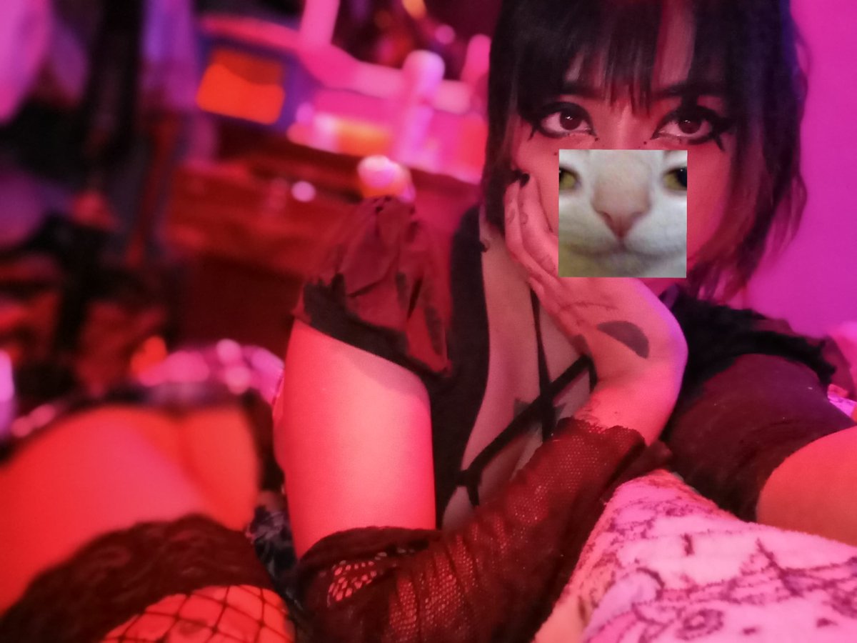 pattodarko01's tweet photo. Hola, ya está mi grupo de telegram gratis público, para que todos disfruten viendo a esta putita 🔥 https://t.co/kV4RxFK6eD https://t.co/6bYeDhOxVm