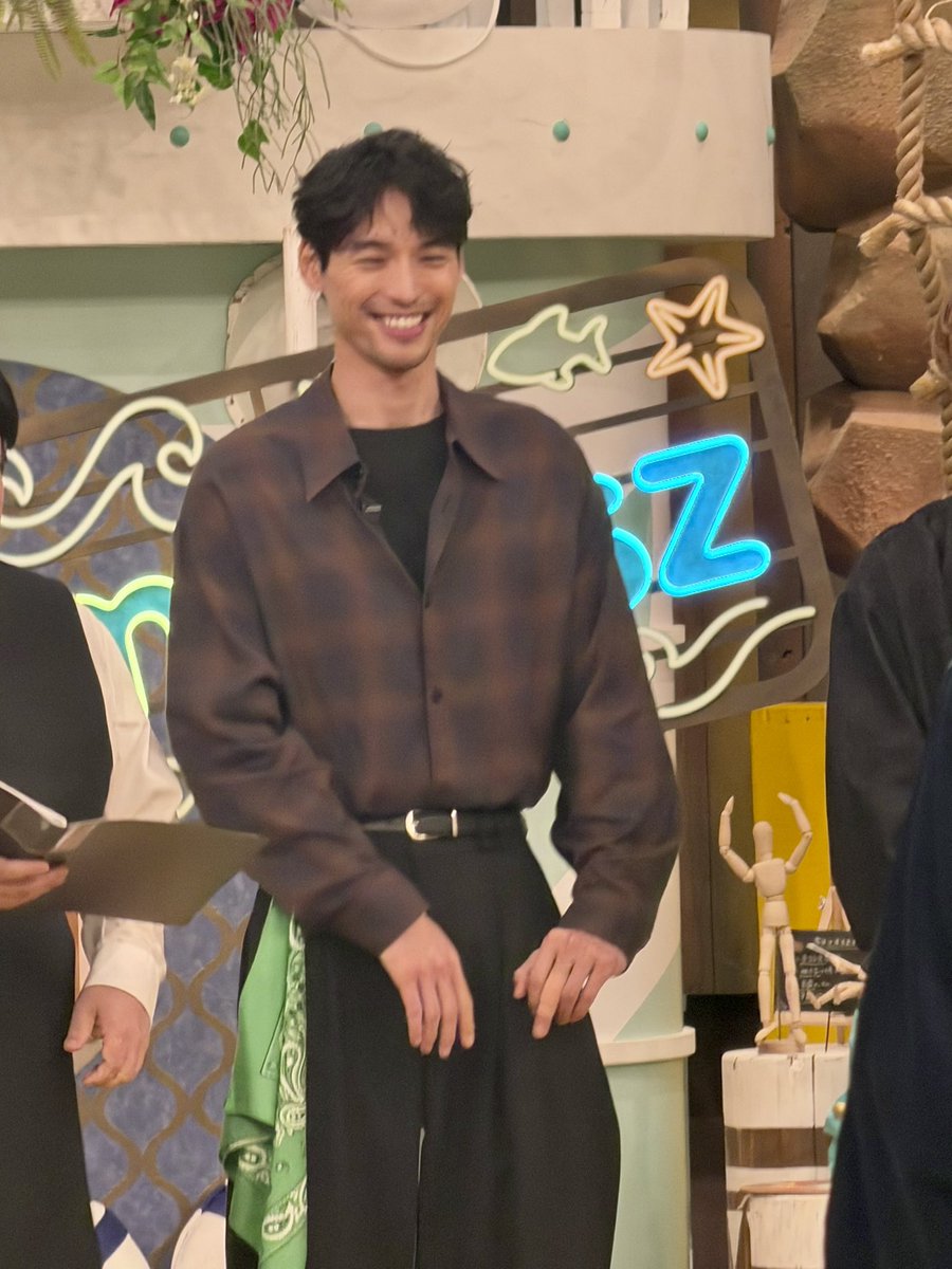 fukushi_staff's tweet photo. ＼出演情報📺／

10月11日(日)
14:00〜15:00⏰
NTV 「#timeleszファミリア」
@timeleszfamilia 

22:30〜23:25⏰
NTV 「#ハイドアンドシーク」
@hideandseek_ntv 

#福士蒼汰 https://t.co/xGbZ2IykaT