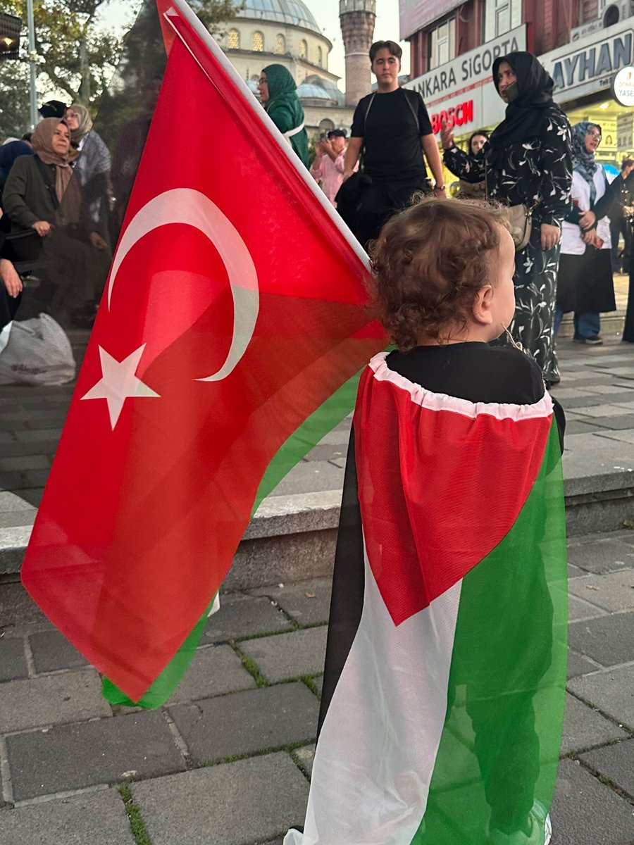 battaloz's tweet photo. Free Palestine 🇵🇸 https://t.co/ZjtPelzQ65