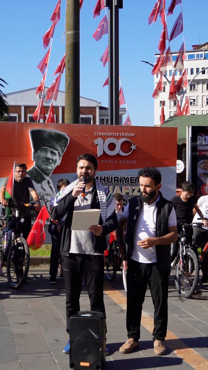 AGDGiresunSube's tweet photo. Nehirden Denize Özgür Filistin 🇵🇸🇵🇸 

Gazze İçin Pedal Çevir ve Basın Açıklaması Programımızı gençlerimizin ve vatandaşlarımızın yoğun katılımıyla gerçekleştirdik.

@agdorgtr 
@AGDSalihTURHAN https://t.co/u7ykNSf3b0