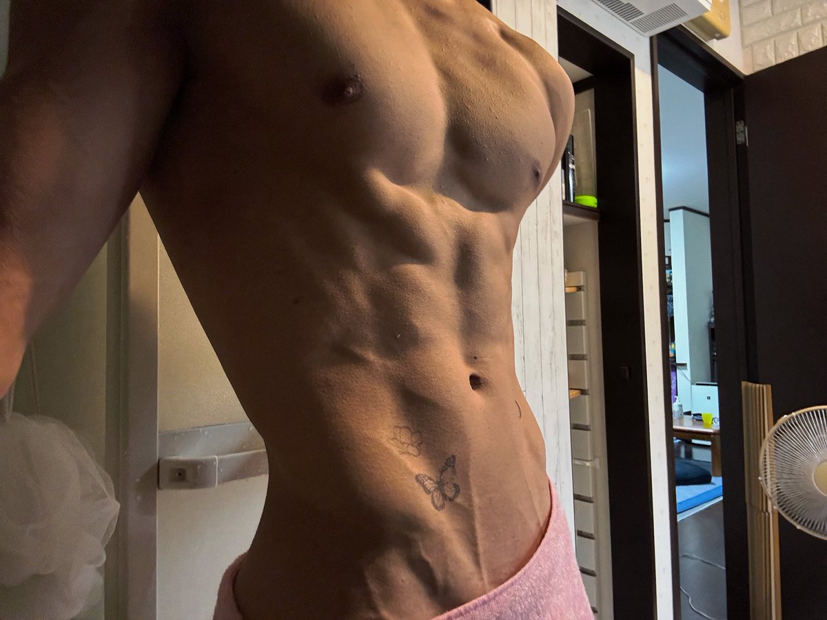 GXXI05's tweet photo. #筋肉 #muscle https://t.co/zxJXunqhKF