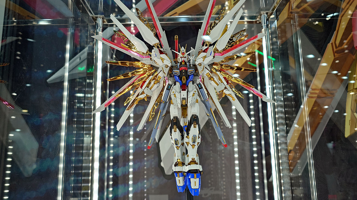 hobbywatch_jp's tweet photo. 【今週の人気記事】ガンプラ「MGEX 1/100 マイティーストライクフリーダムガンダム」最新技術を結集し劇中の輝きを再現【#全日本模型ホビーショー】　テーマは「光彩表現」！「メカ… https://t.co/DPF4qCjoFs https://t.co/udUBQOSnWT