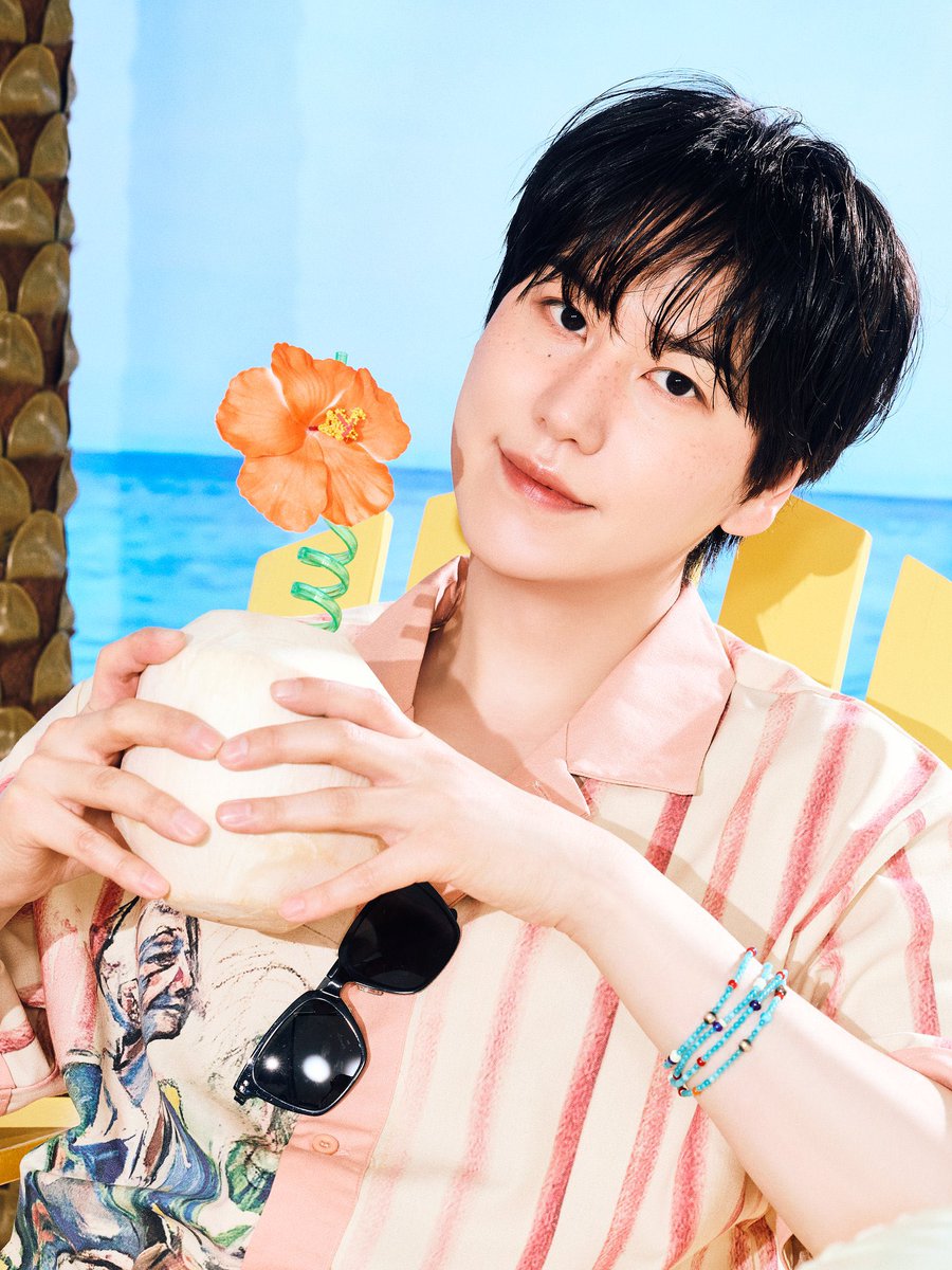 thinkingofkkyu's tweet photo. Kyuhyun with freckles ￼￼￼...... I like 🤭

#규현 #KYUHYUN 
#슈퍼주니어 #SUPERJUNIOR https://t.co/yBUyTH8wTe