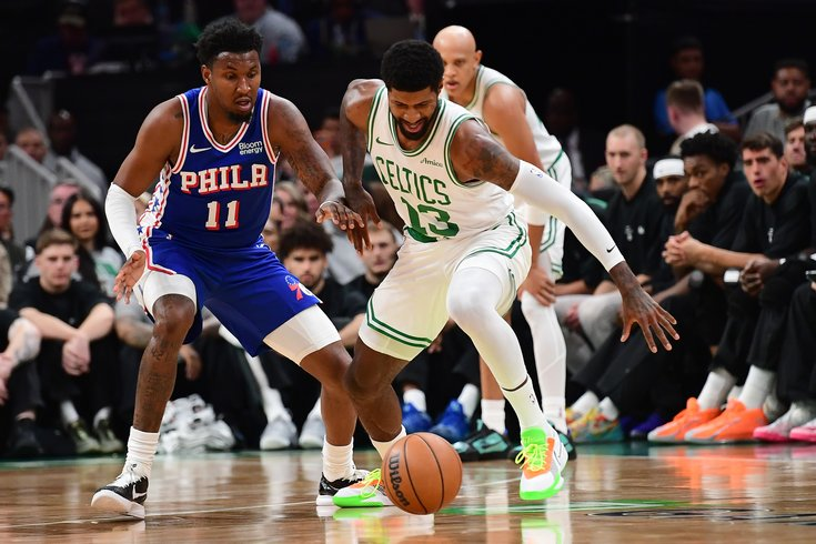 JustHoopsThings's tweet photo. Paul George in his Celtics preseason debut:

13 points
5 rebounds
4 assists
5 steals
3 turnovers
3/10 FG
2/7 3FG
5/6 FT
51.4 TS%
25 minutes
+19 +/-

What a defensive performance🔒 https://t.co/0iHDtCEqXU