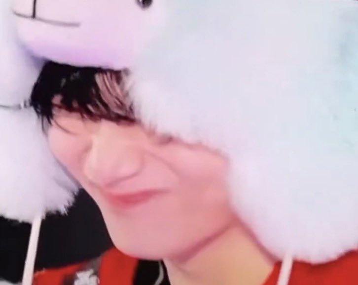 darlingthv's tweet photo. can eat him in one bite btw https://t.co/EhJDY2heDE