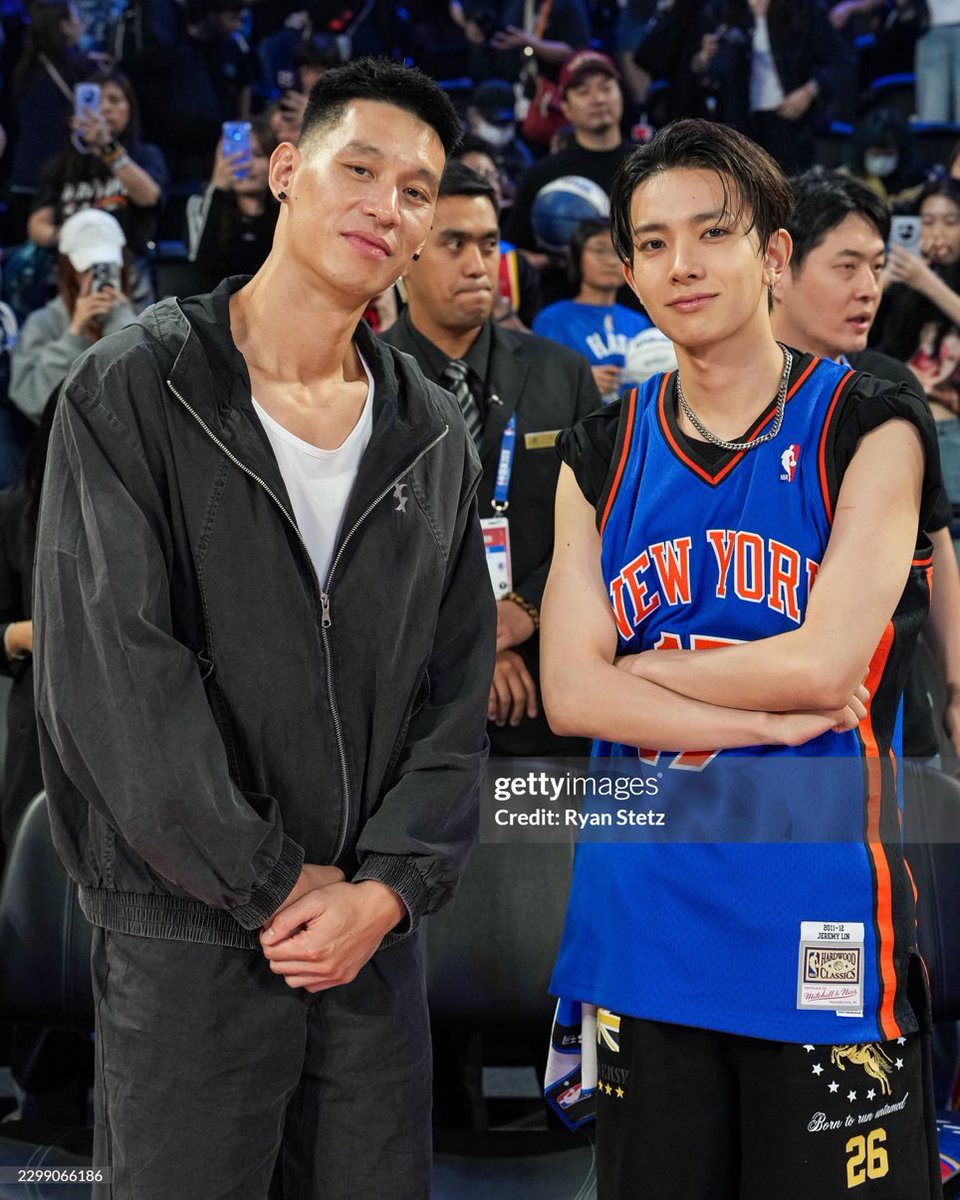 HeeseungGlobal's tweet photo. [📸] NBA MACAU | 261011

EVAN with Jeremy Lin via Getty Images

#EVAN #에반 #ヒスン #李羲承 @h_evva_n @evan_officialJP https://t.co/r7vOZqaE4g