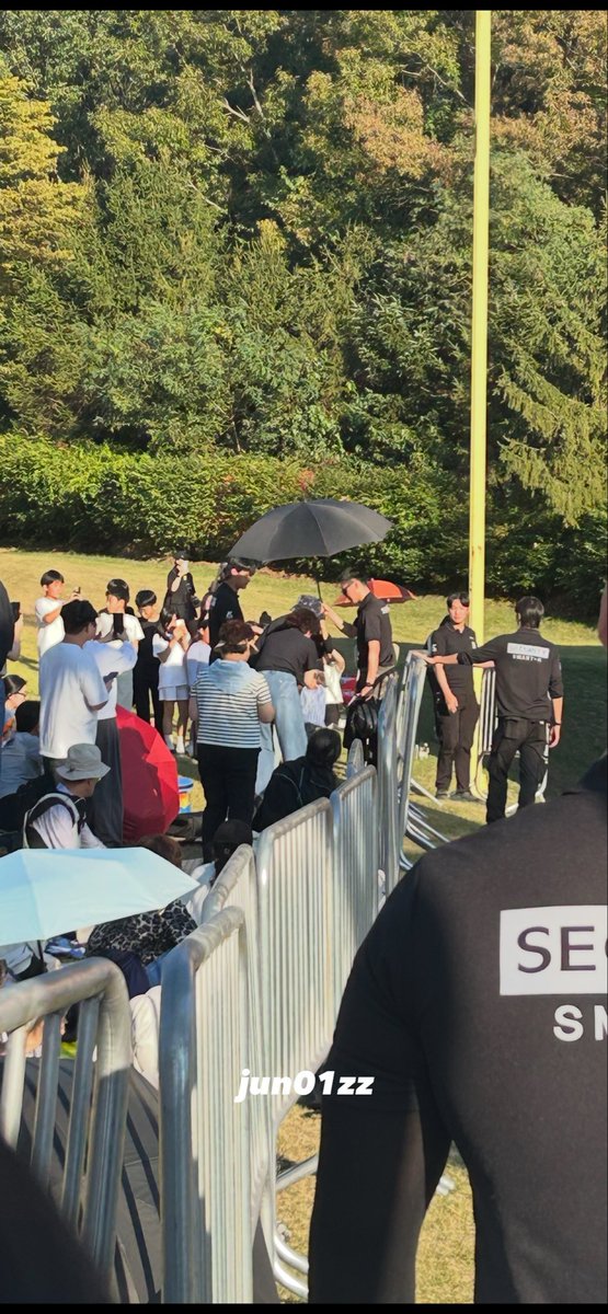 jun01zz's tweet photo. 261010 임실치즈축제
#이준영 https://t.co/7ZVUtarkT0