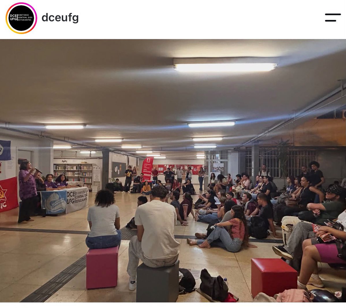 dekassiio's tweet photo. Quando o Brasil mais precisa é que a gente vê quem é imobilista e quem conduz a luta de verdade com responsabilidade.

A diferença entre as Assembleias da UJS nas ruas e as Assembleias do Correnteza/PCR/UP. https://t.co/wVj18WpoTM