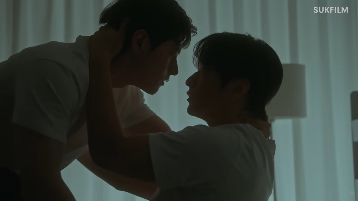 S2_AMuMal's tweet photo. 글렀어
영우랑 있는 도윤이 너무 연하남같고
영우가 너무 부드럽게 눕혀서
이자식 취향이 그런거라는게 너무 미친놈같아
이렇게 잘 눕힌 다음에는 어..?
도윤이는 맨날 기대했겠지...😇 https://t.co/UbyrDYhOkA