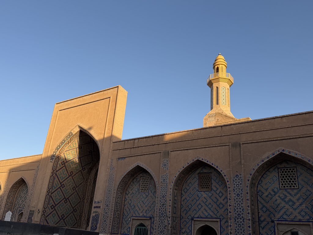 yousafakhtar72's tweet photo. That’s exactly why I love sharing Afghanistan with the world! 😊 It’s a country full of breathtaking landscapes, rich history, warm hospitality, and incredible culture. The reality is often very different from the image portrayed in the media.
#Afghanistan https://t.co/j2rlKtKVN9