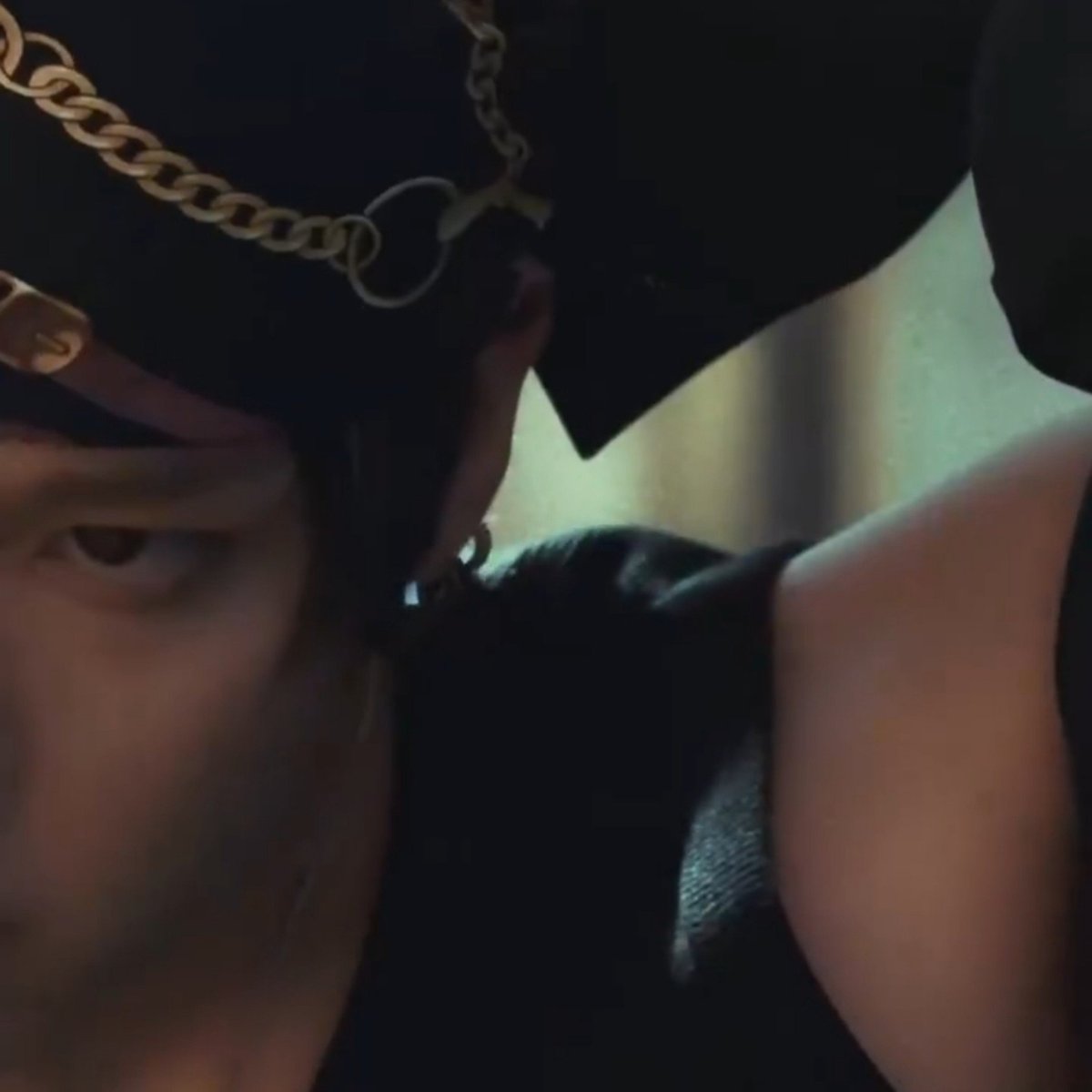 lalalalalinos's tweet photo. MINHO DE BANDANA MEU DEUS QUE TESAO https://t.co/NuxYVUoHme