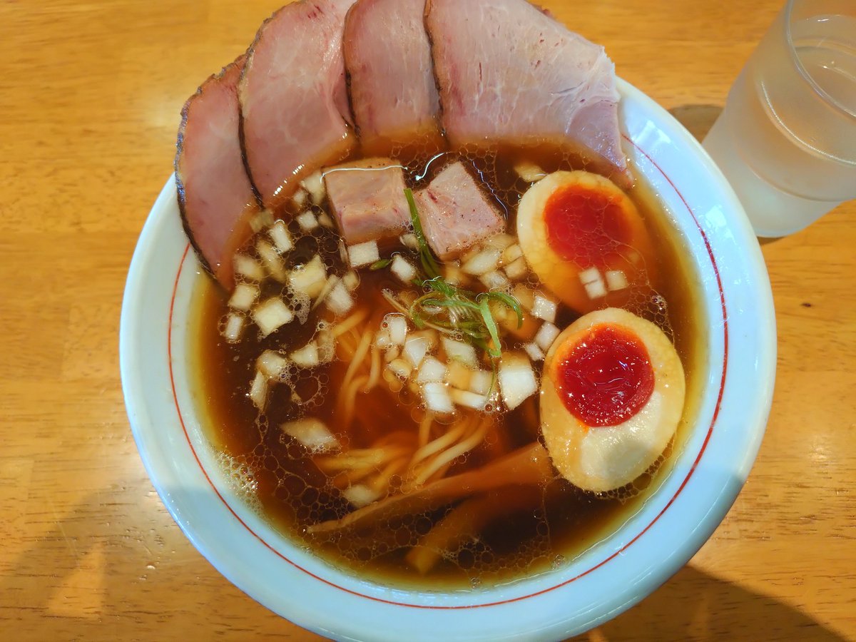 medamarimo's tweet photo. 今日のラーメン…🍜

#麺食堂88 #奈良ラーメン https://t.co/xXCymy9aer