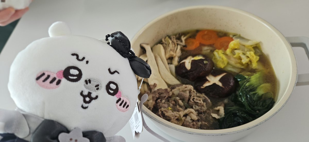 banger0819's tweet photo. 사진용으로 따로 덜어서 찍고 다먹었다

관동식 관서식 이렇게 있길래 굳이 귀찮게 관서식으로 해봄
차이를 모르겠다 https://t.co/XpVjbtURZ1