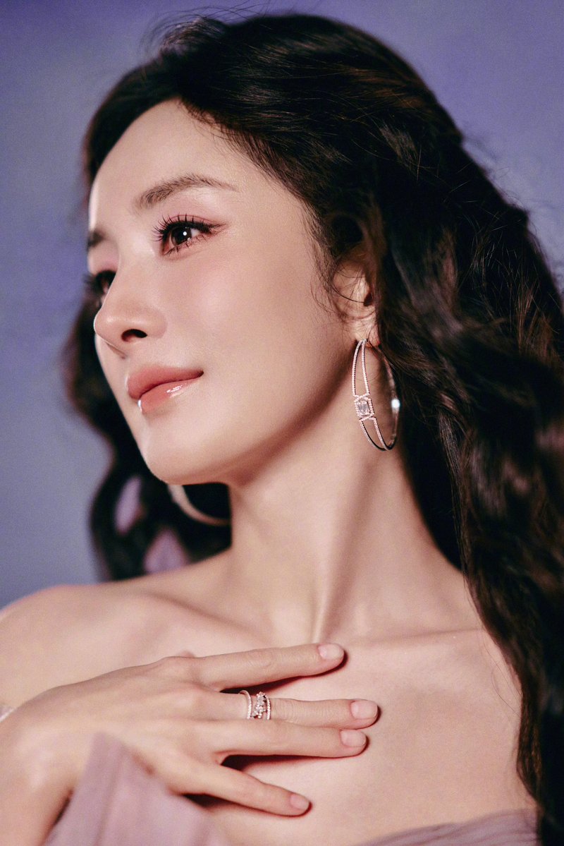 C_Actor_Actress's tweet photo. #杨幂 #yangmi https://t.co/UfBjnlunGj