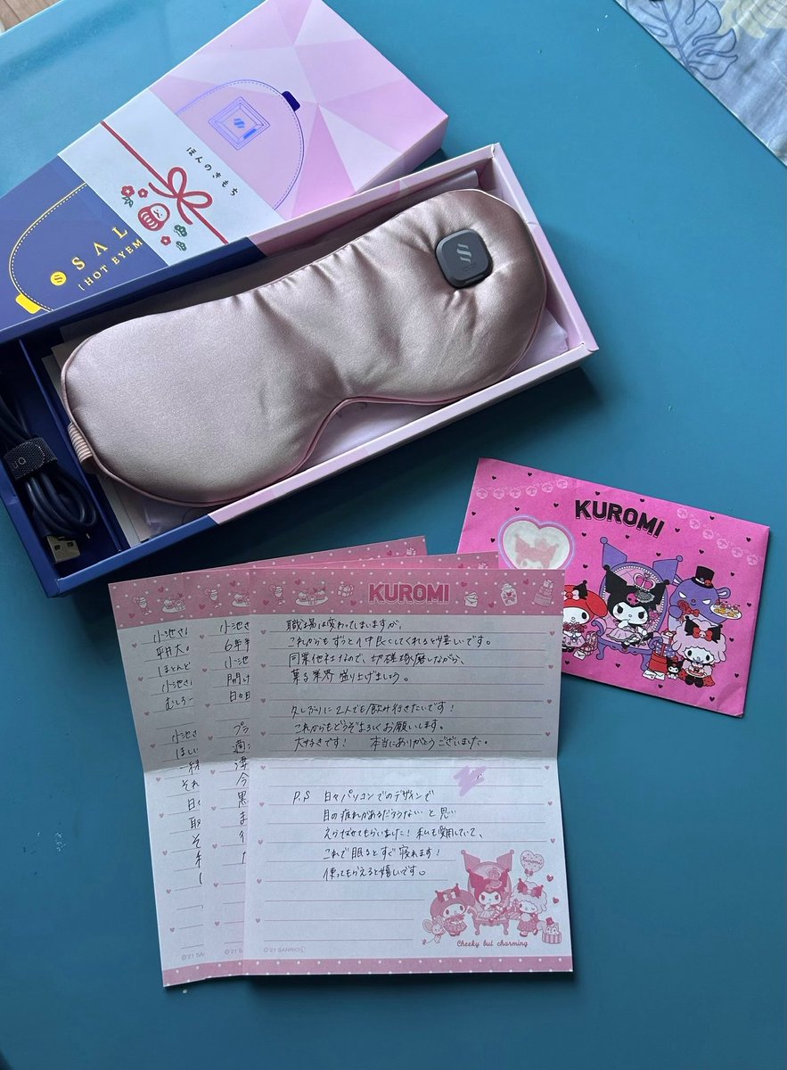 achiyo's tweet photo. ７年前に新卒で入ってきた後輩が、結婚し母になり、部署異動を理由に転職を決め金曜日は送別会だった。キラキラしてまっすぐで、何よりも人が好き。きっと何処に行っても踏ん張れる人。贈る言葉を言っては泣き言われては泣き、忘れかけてたなんかを思い出させて貰った。人の幸せを心から喜べる嬉しさ。 https://t.co/tHshypEiF0