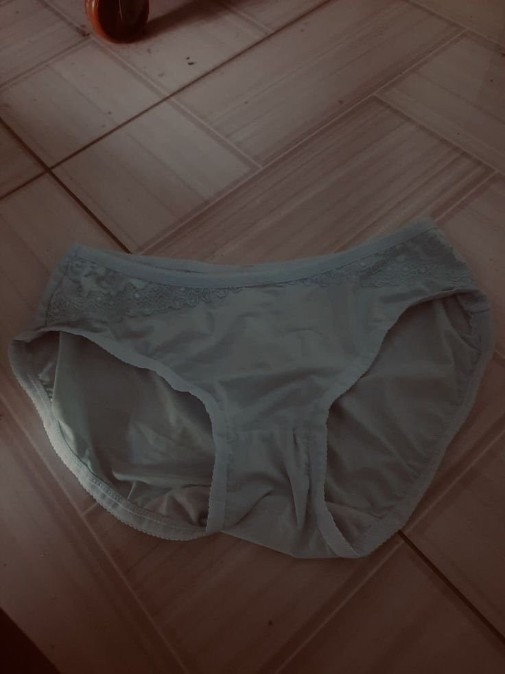 Similikitizv's tweet photo. Ada yang mau cium cd aku🤣 https://t.co/UZp05Emb51