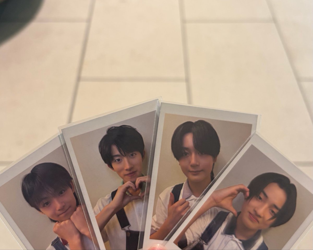 sdl_xi's tweet photo. iiONDO はつ恋ONDO はつ恋チェキ風ソロカード トレカ 交換　買取

【譲】　畑、守本、堀、三戸（オーバーオール）

【求】　0.1〜.0.15即決／枚

本日手渡し、もしくは郵送（+送料）
お気軽にお声掛けください。 https://t.co/NFGSk63B5n