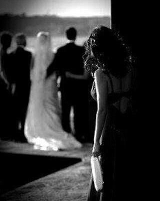 ali7yoongi_'s tweet photo. Título: es muy tarde ya, para arrepentimientos 

¿Qué pasaría si el amor de tu vida regresa después de cuatro años, cuando faltan solo cuatro meses para casarte con quien crees que es el amor de tu vida?

Triángulo amoroso (chile, mexico,rusia) https://t.co/GnuhZV31Af