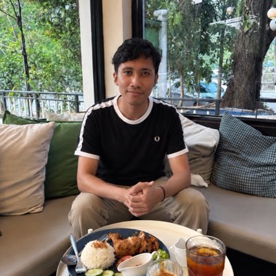 Juniorhermawan's tweet photo. #NewProfilePic https://t.co/M93QhI4OvW