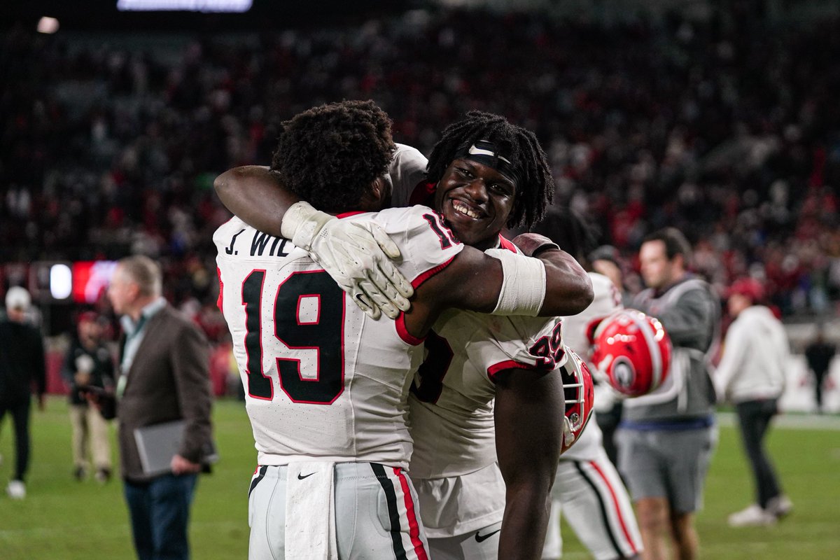 GeorgiaFootball's tweet photo. FIRE. PASSION. ENERGY. https://t.co/rIegIt3w6r
