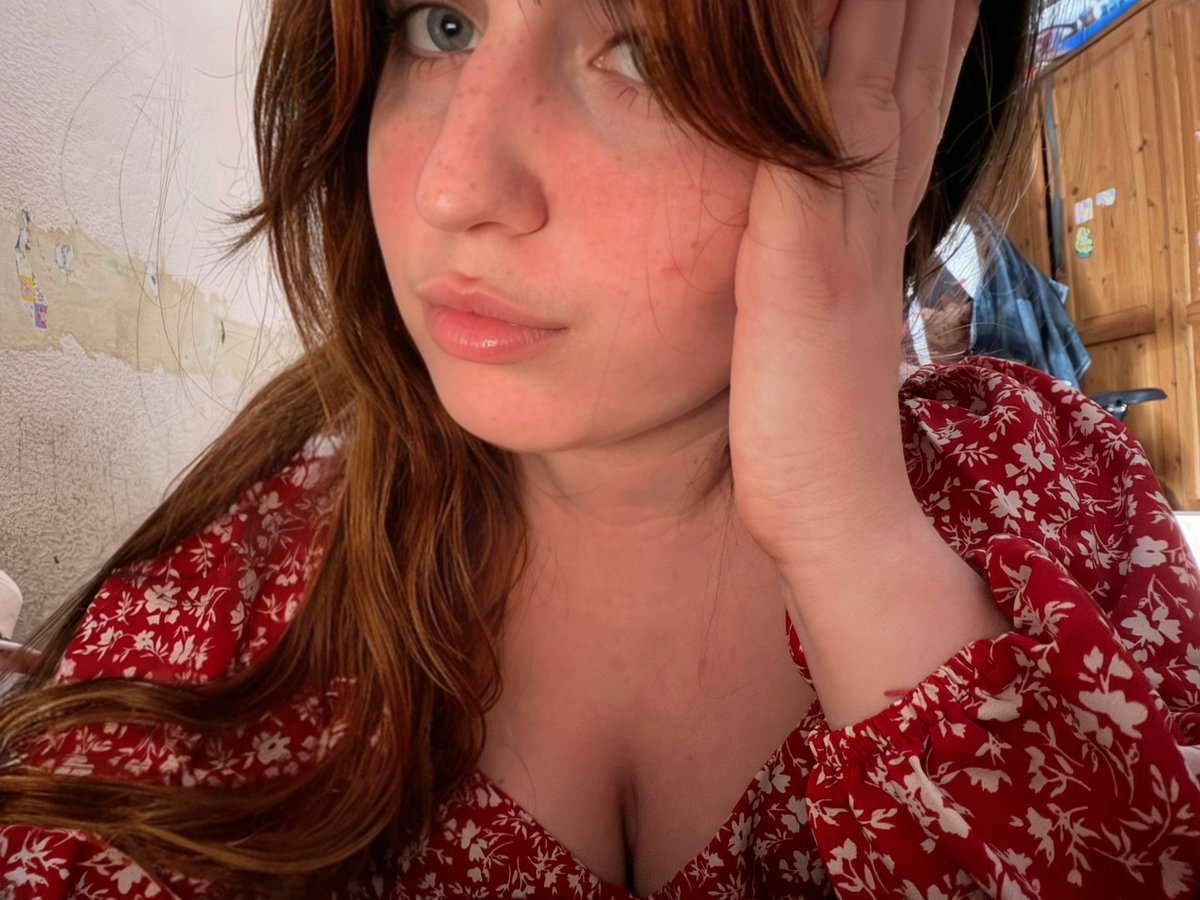 Miss_Aphroditex's tweet photo. The face says innocent. The attitude says your wallet is in trouble. 💋

#findom #financialdomination #paypig #goddess #femdom #findomgoddess #mistress #findomfetish #walletdrain https://t.co/iGerEoKv2I