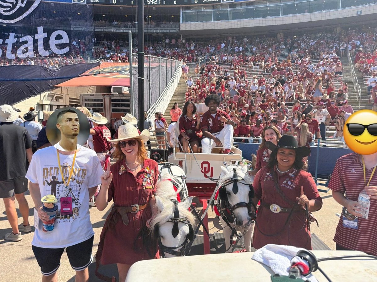 FreddyLA7's tweet photo. I have to say a huge thank you to everyone we met this summer who told us to come back for college football in the fall. This was the best idea ever!

Before this trip, we had never really followed American football, not even the NFL. The Super Bowl was the only game we watched.

Now, four weeks into our trip, we’ve become such big fans of the sport that we’re already planning watch parties in the middle of the night when we’re back in Germany!

After today’s game, we rushed back to our hotel to catch the rest of Alabama vs. Georgia, and now we’re sitting here watching Boise State vs. Fresno State.

Never thought we’d get this hooked on football. Thanks for introducing us to this amazing sport! 🙏