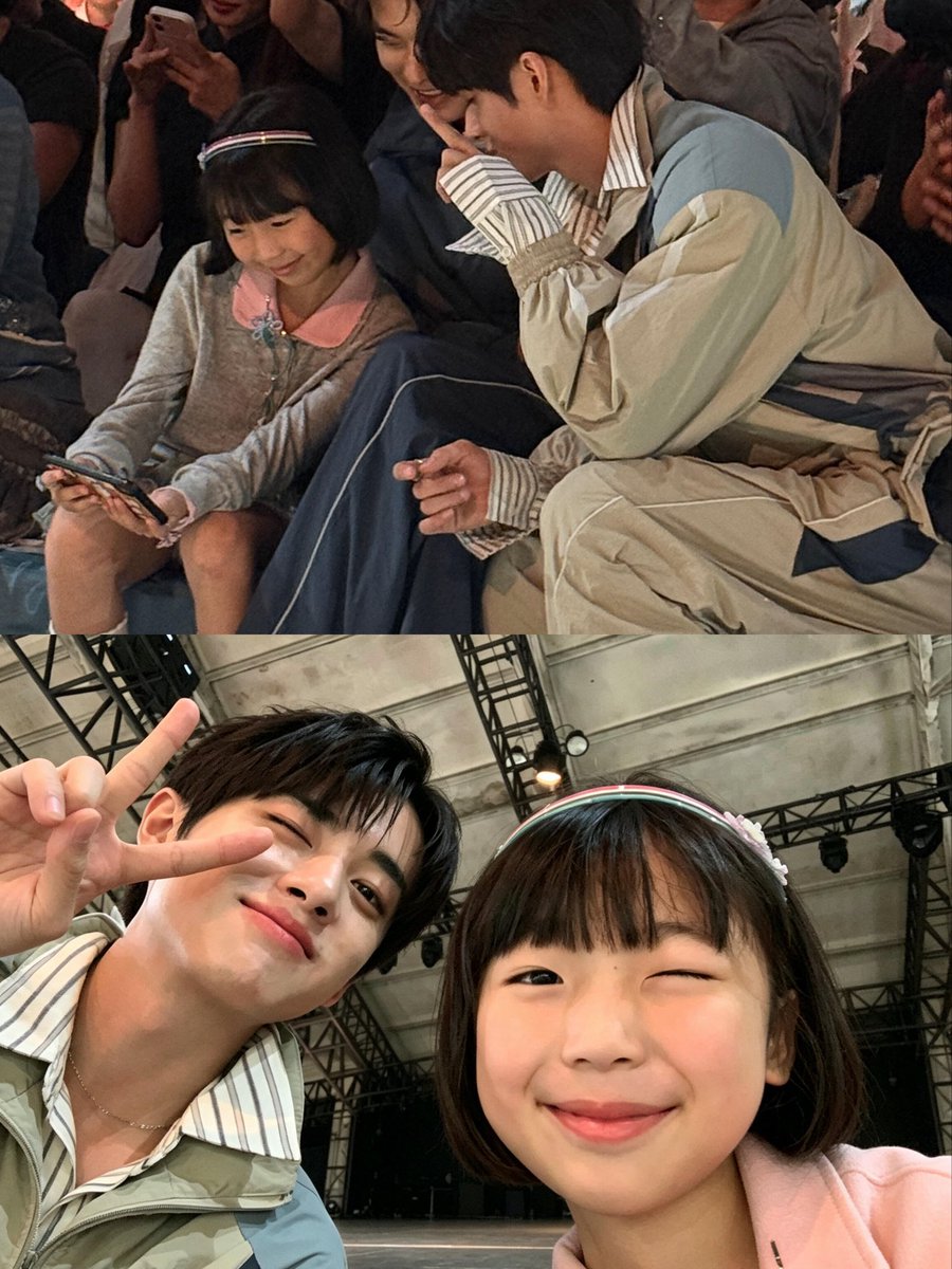 lalalolo1ee's tweet photo. 쇼장에서 어린아이가 민규에게 같이 사진 찍자고 청했어

#김민규 #KIMMINKYU https://t.co/mudeZXrYXS