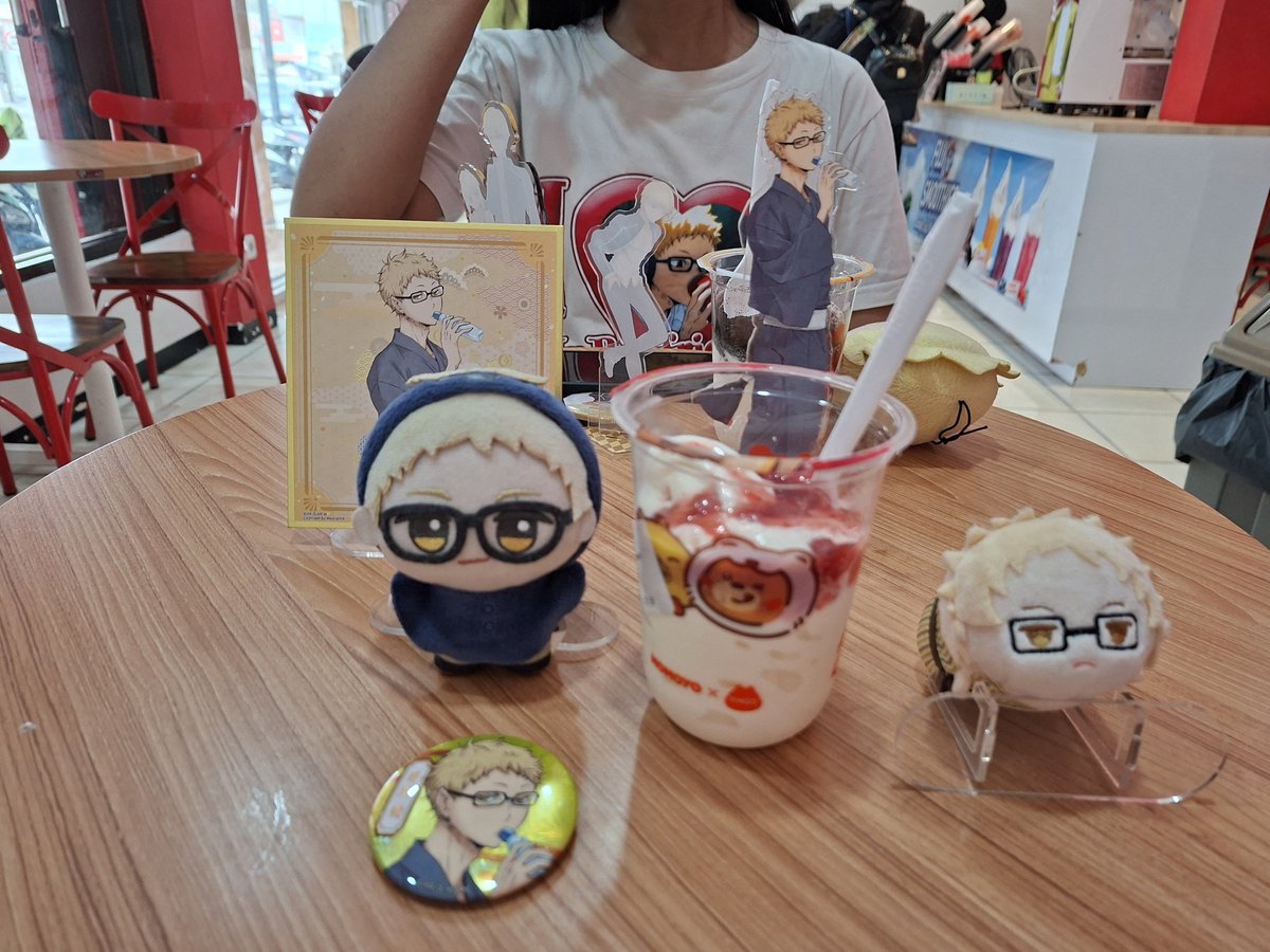 mapleandmoon_'s tweet photo. a day with kei(^.^)
#tsukishimakei #tsukishima #haikyu https://t.co/nwZHoD72Cb