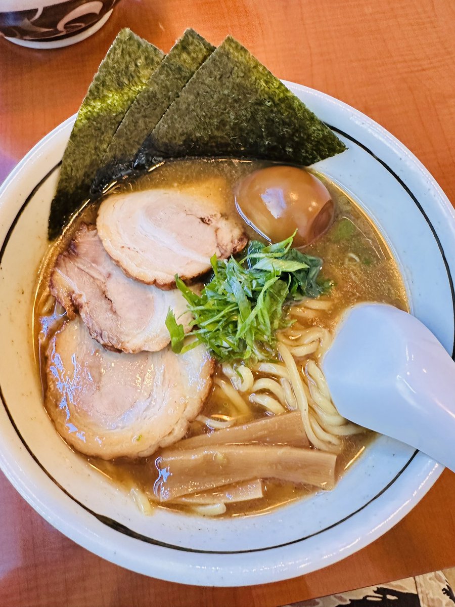 gangake's tweet photo. 今日のラーメン
立川にあった太陽堂
横須賀まで食べに来ちゃったよ
長沢　太陽堂
相変わらず美味しいねー
まずは一杯目🫩 https://t.co/FuKt6RzL2J