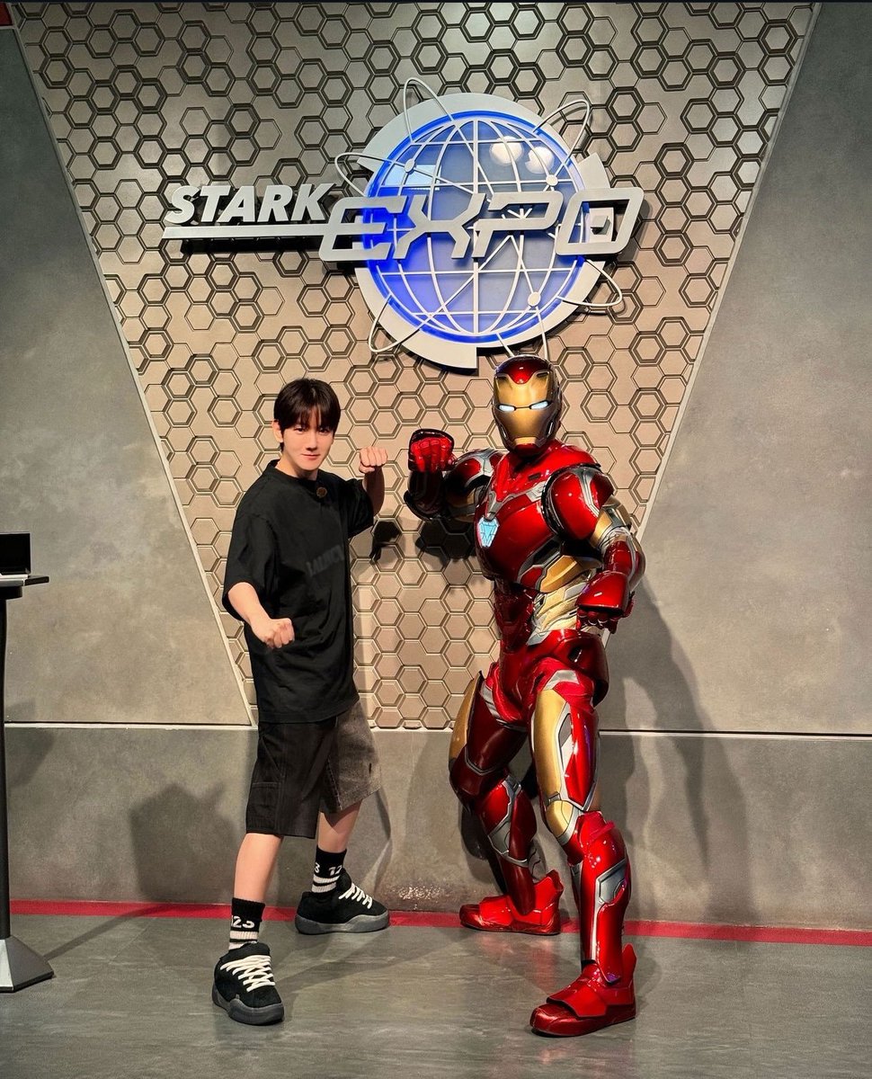 llloooyeebabe's tweet photo. i was originally               but he's ironman
ironman https://t.co/LCmXkCQO0N