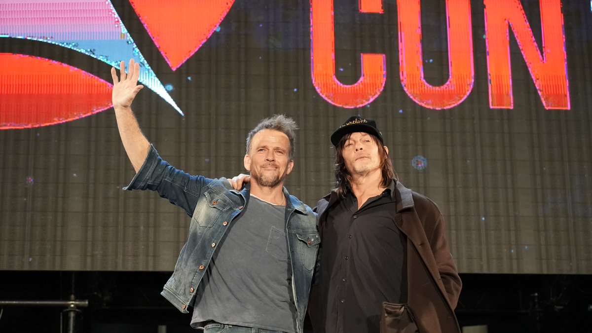 TokyoComicCon's tweet photo. 今日はコミコン ゲストセレブリティ #ショーン・パトリック・フラナリー 氏の誕生日🎂！！
おめでとうございます🎉
またお会いできる日を楽しみにしています✨

#東京コミコン #コミコン https://t.co/GXbWvrlsT2