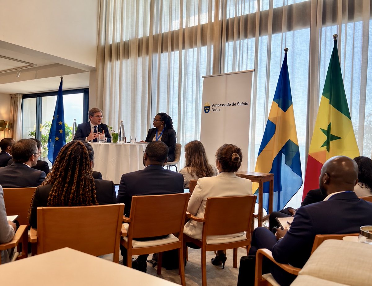 SecureVoices's tweet photo. 📍Ambassade de Suède 🇸🇪 à Dakar (Sénégal). Sur invitation de l’Ambassadrice de Suède, Mme Catharina Cappelin et Avocats sans frontières Canada, https://t.co/T4HCvun3P4 - Cybersecurity Training Platform a eu l’honneur de participer à la table ronde.

https://t.co/mDf6rhuqec https://t.co/Krx4SIMsLR