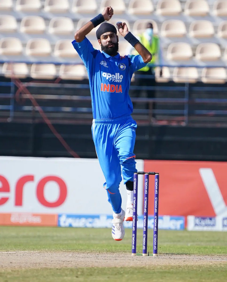 SarvottamCric's tweet photo. #SuperKingsPlayerTracker | Gurjapneet Singh

- a bad start of his first spell in #IndAVsAusA 3rd unofficial ODI
- conceded 33 runs off 4 overs https://t.co/QBz5yygbze
