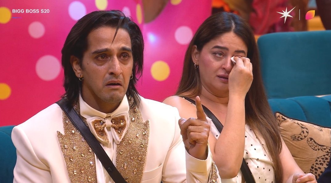 alokdas_7's tweet photo. 2 Plate Sympathy Lagado 😭

#ScoutOP #ScoutArmy #BiggBoss20 #BB20 https://t.co/b86etlQJVC