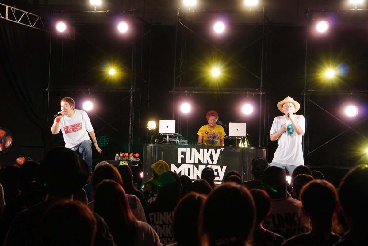 FMBCREWofficial's tweet photo. ＼＼ 🏫香川大学 医学部祭🏫 ／／

2026年ファンモン学園祭1発目✨
熱すぎました！🔥🔥🔥🔥🔥

医学部祭実行委員の皆さん
ご来場くださった皆さん
ありがとうございました🙌

来年4/24(土)ツアーで
香川に帰ってきます！

またお会いしましょう🎤

#ファンモン
#香川大学
#医学部祭 https://t.co/1bmz0ZCWxk